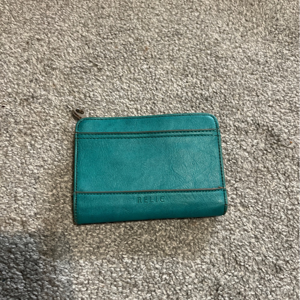 Relic wallet womens blue bifold‎ zip billfold leather luxury change pouch